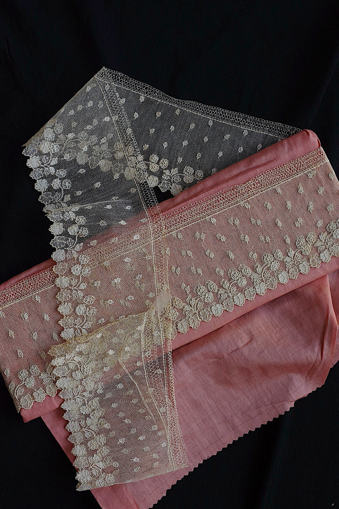 アンティークレース　dentelle ancienne 210cm