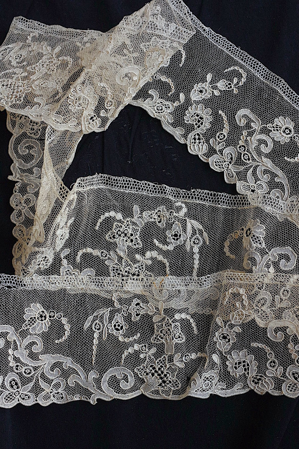 Dentelle ancienne dentelle ancienne 138cm