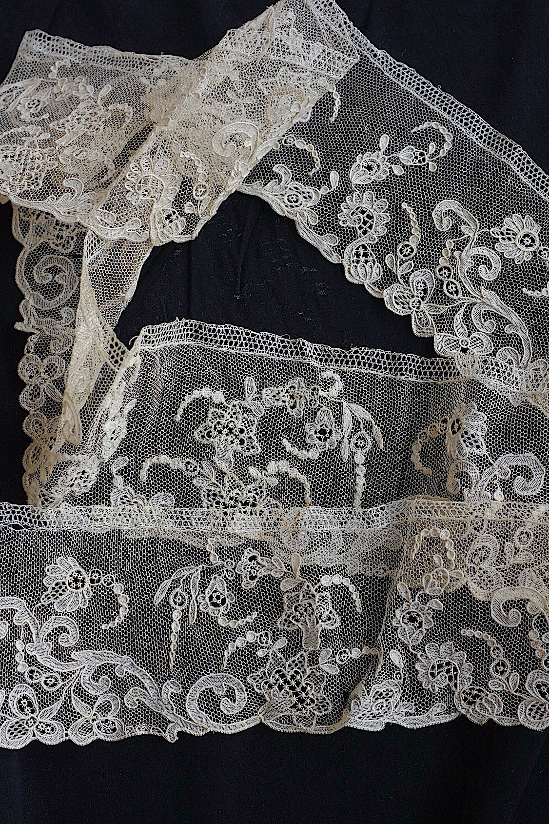 Dentelle ancienne dentelle ancienne 138cm