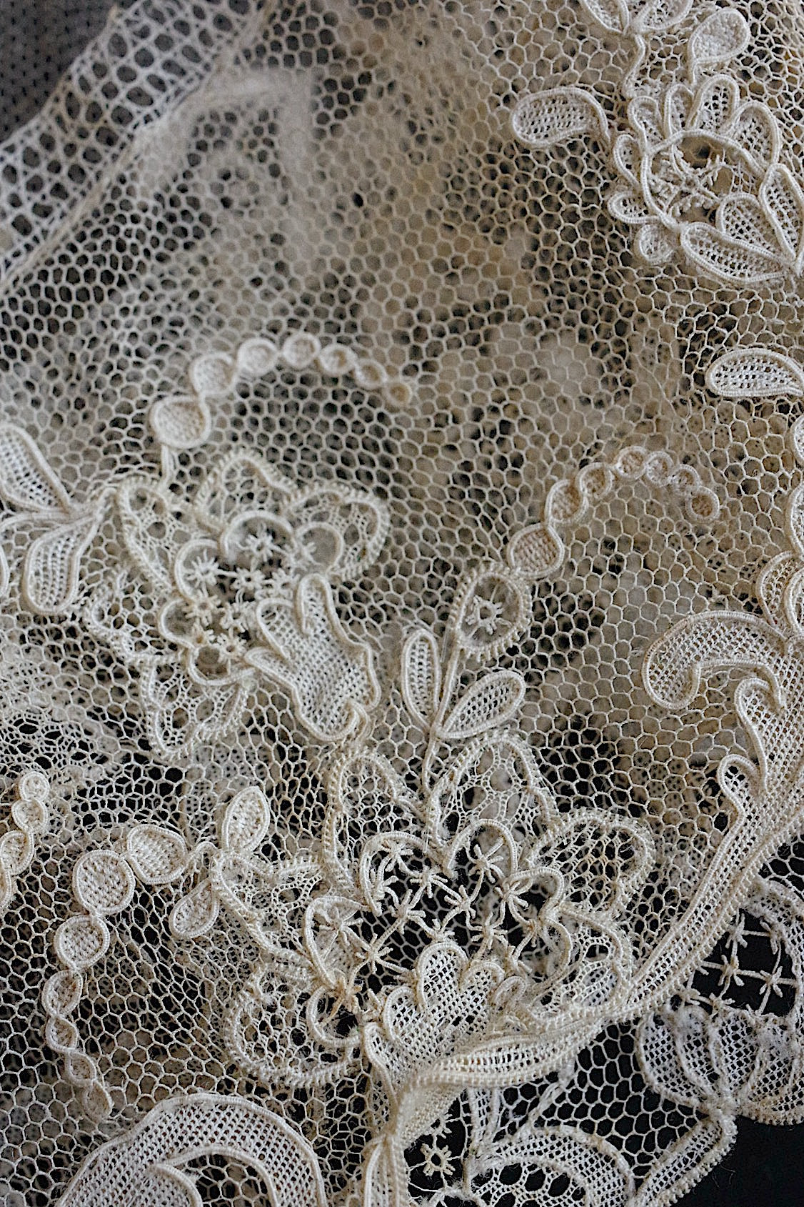 アンティークレース　dentelle ancienne 138cm