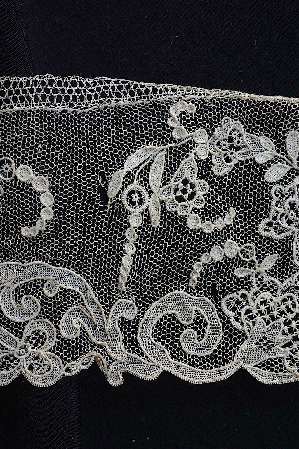 Dentelle ancienne dentelle ancienne 138cm