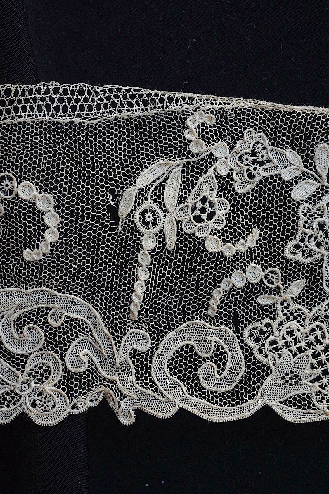 Dentelle ancienne dentelle ancienne 138cm