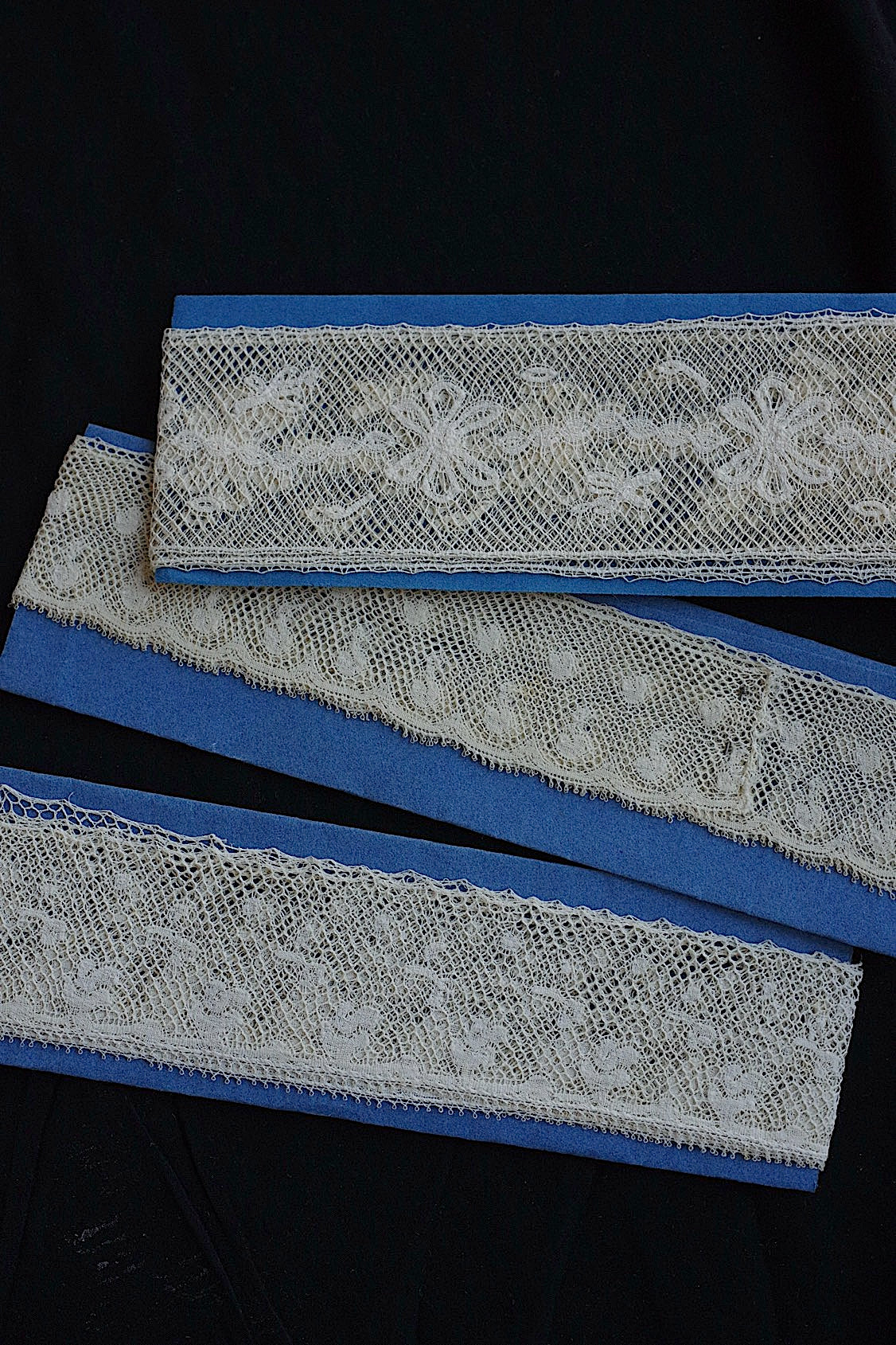 アンティークレース　dentelle ancienne ３種