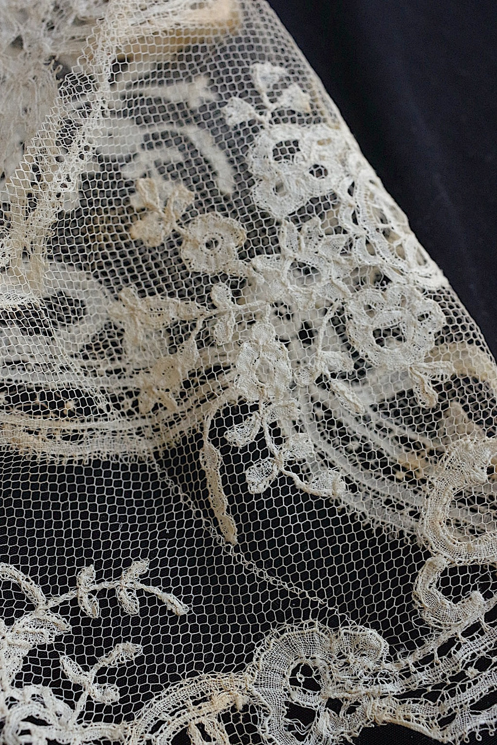 Dentelle ancienne dentelle ancienne 145cm