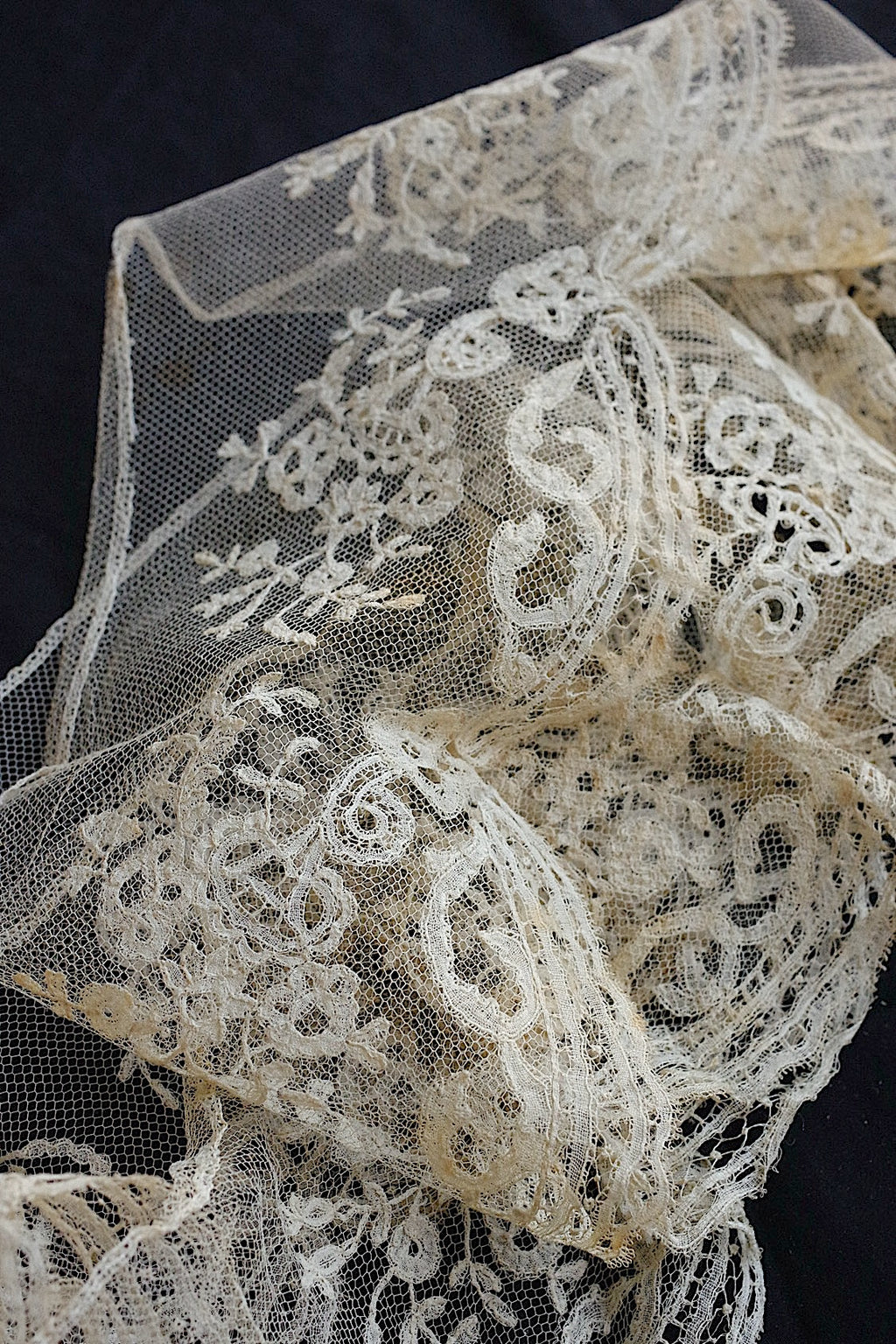 Dentelle ancienne dentelle ancienne 145cm