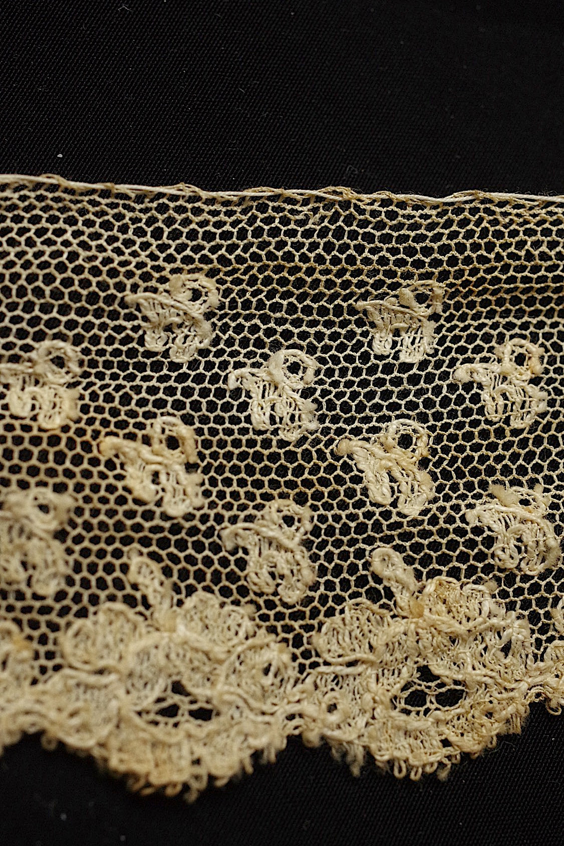 Dentelle ancienne dentelle ancienne 2 types pour matériel