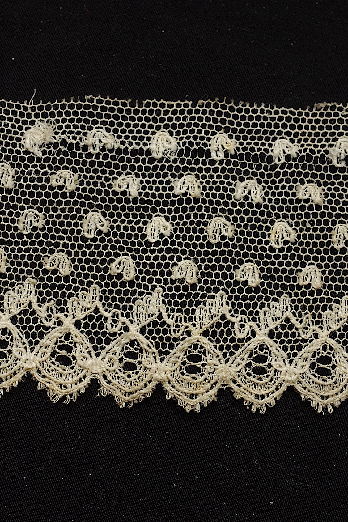 Dentelle ancienne dentelle ancienne 2 types pour matériel