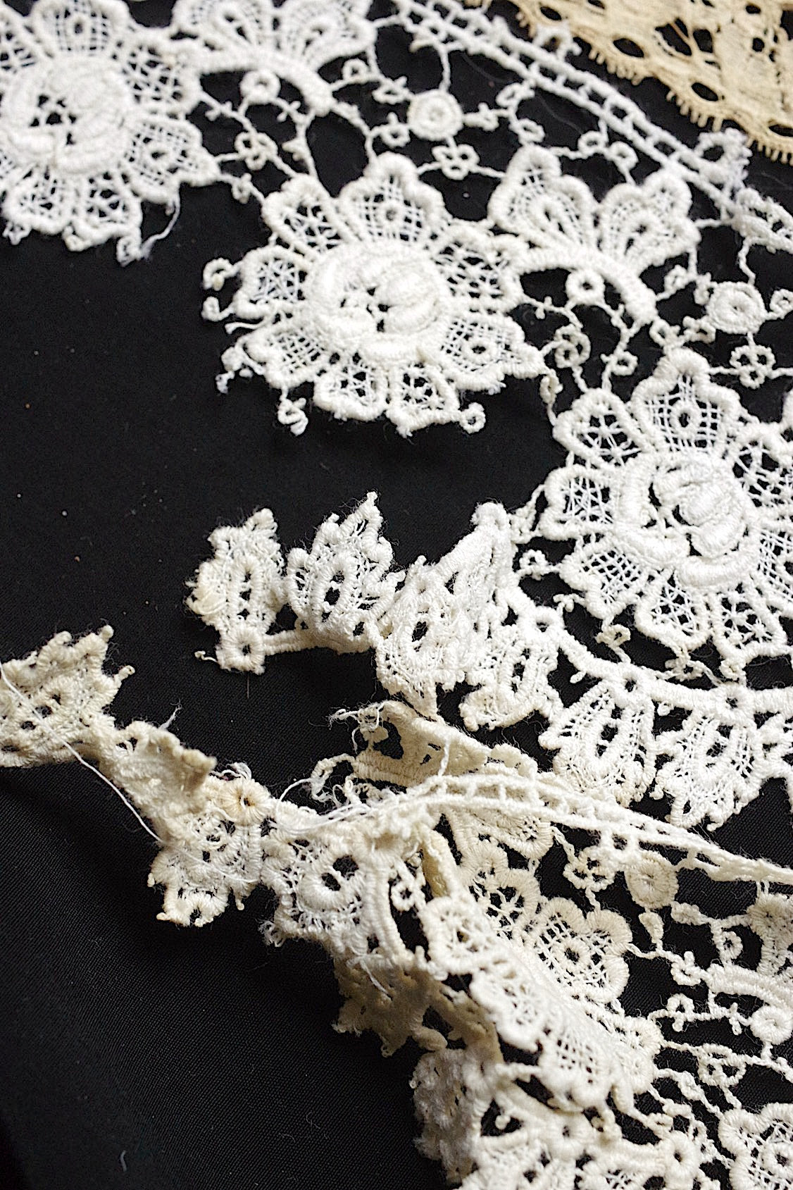 アンティークレース dentelle ancienne 13種 素材用 - .FR a l'epoque