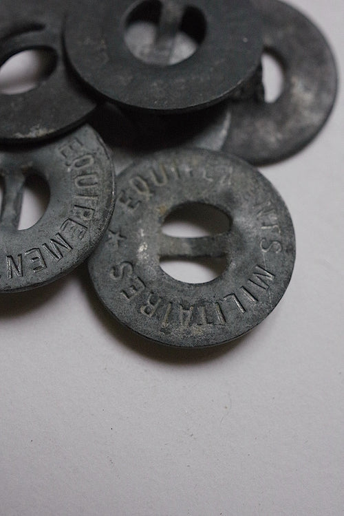 Boutons anciens, lots de 3 pièces métalliques militaires