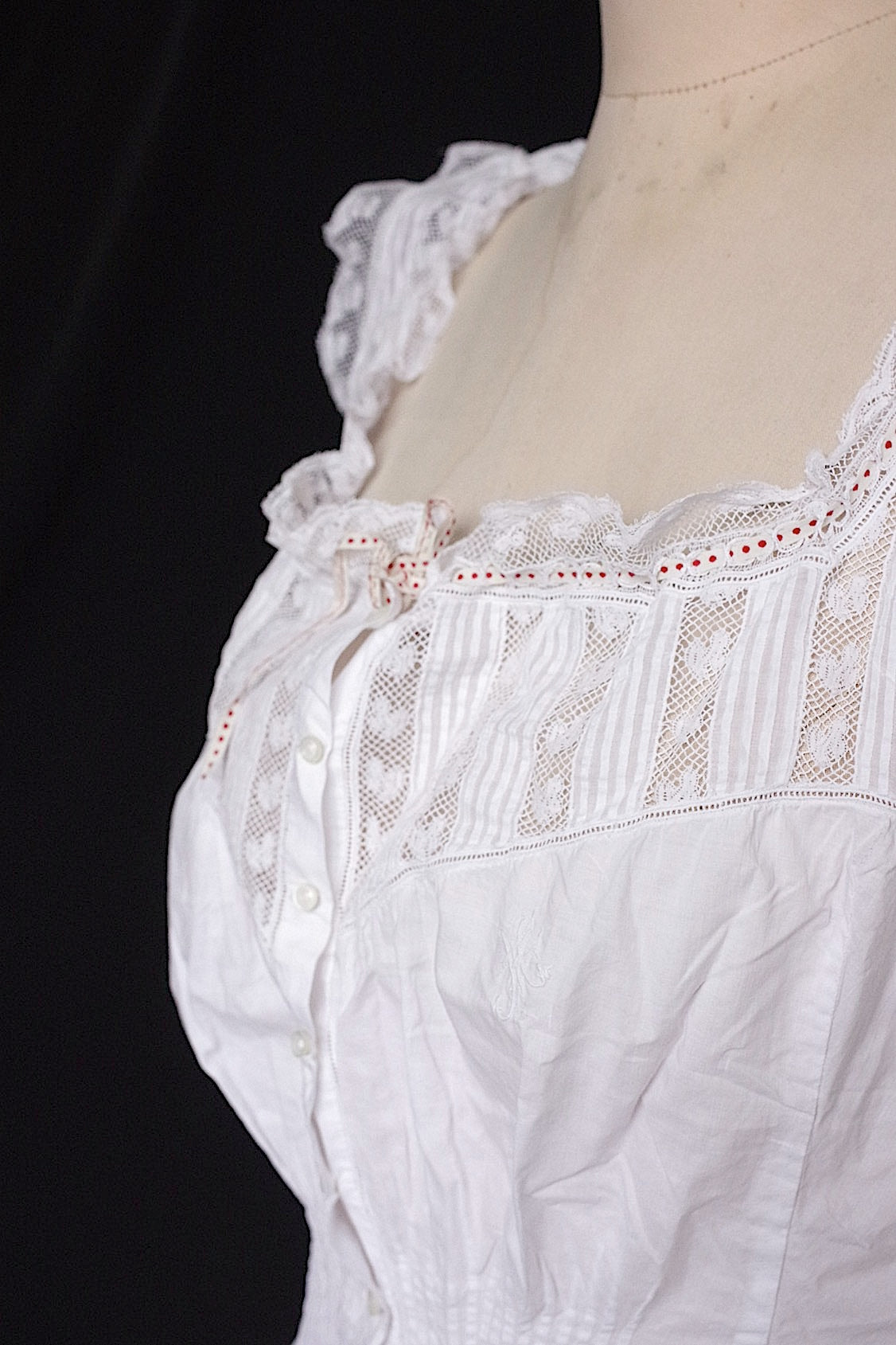 アンティークレーストップス vêtement antique- .FR a l'epoque