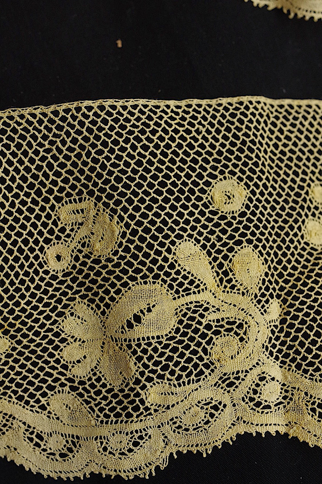 Antique lace Rosaline / Antique lace history - .FR a l'epoque