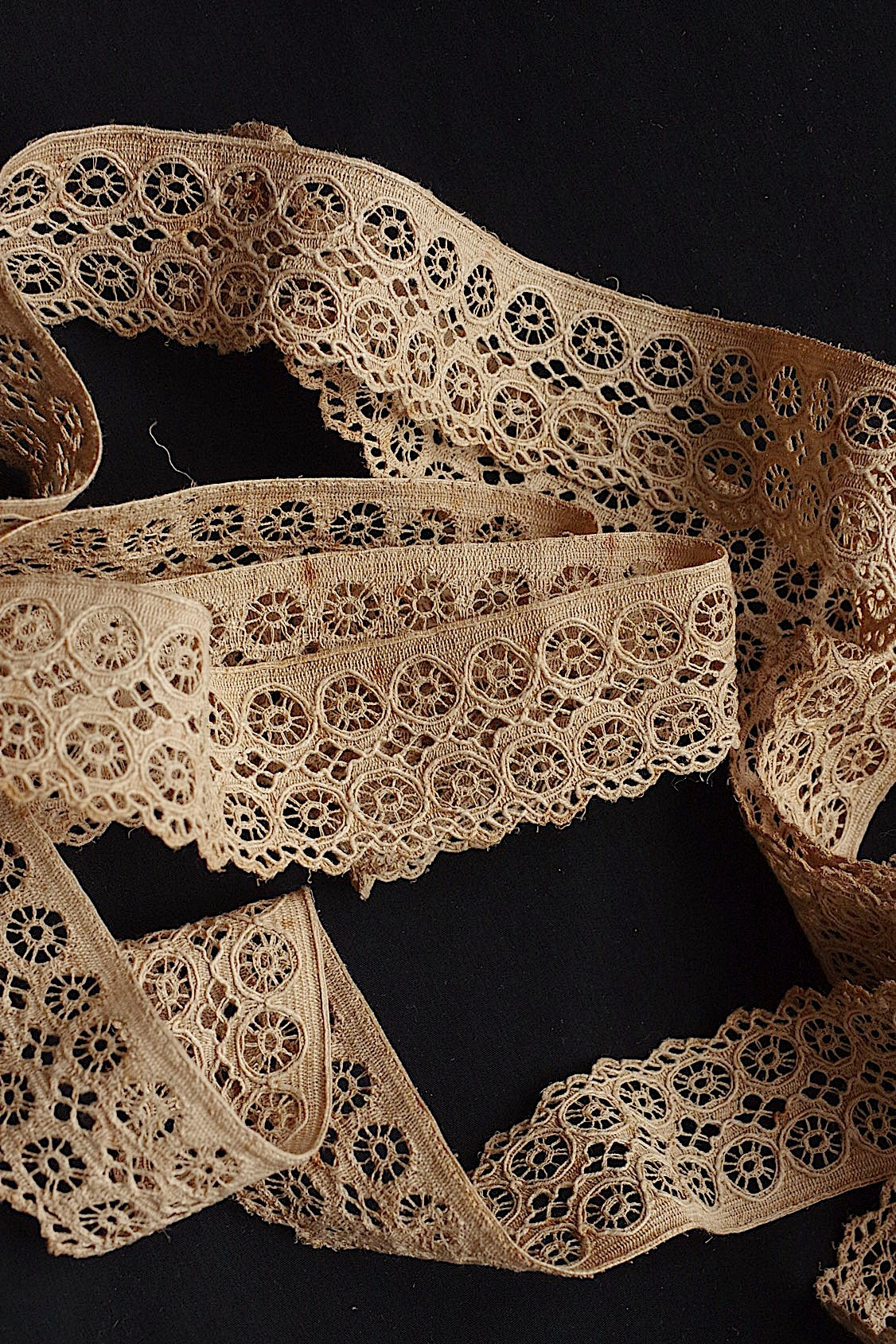 アンティークレース　dentelle ancienne 210cm