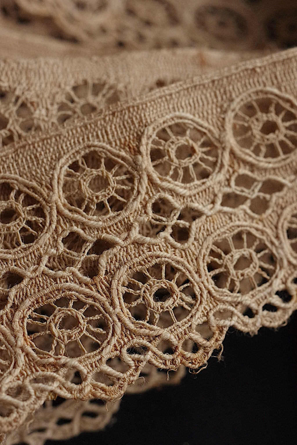 アンティークレース　dentelle ancienne 210cm