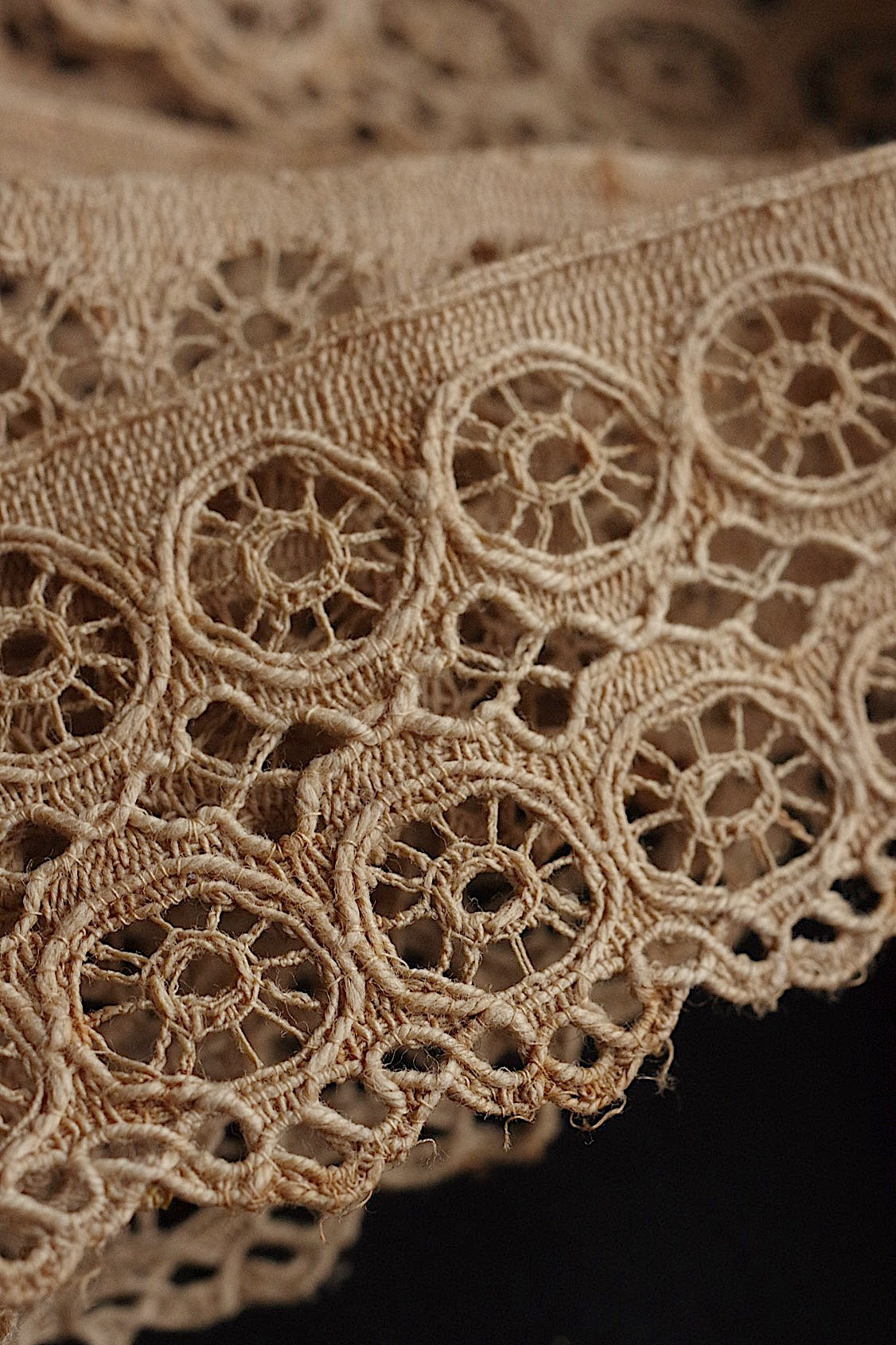 アンティークレース　dentelle ancienne 210cm