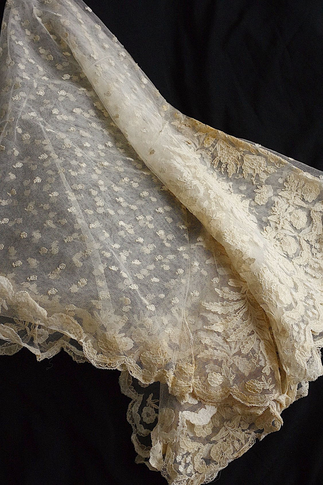 アンティークレース　dentelle ancienne 大きめベール