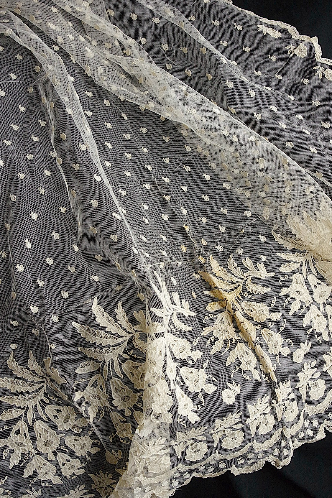 アンティークレース　dentelle ancienne 大きめベール