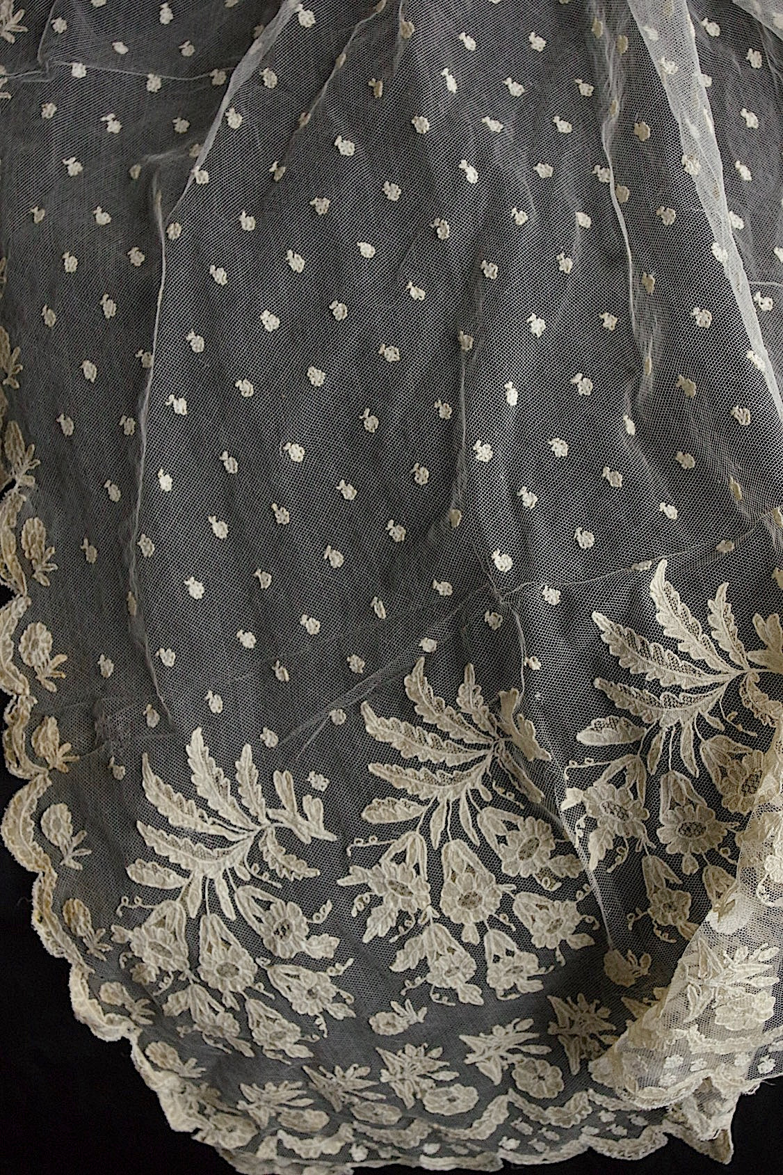 アンティークレース　dentelle ancienne 大きめベール