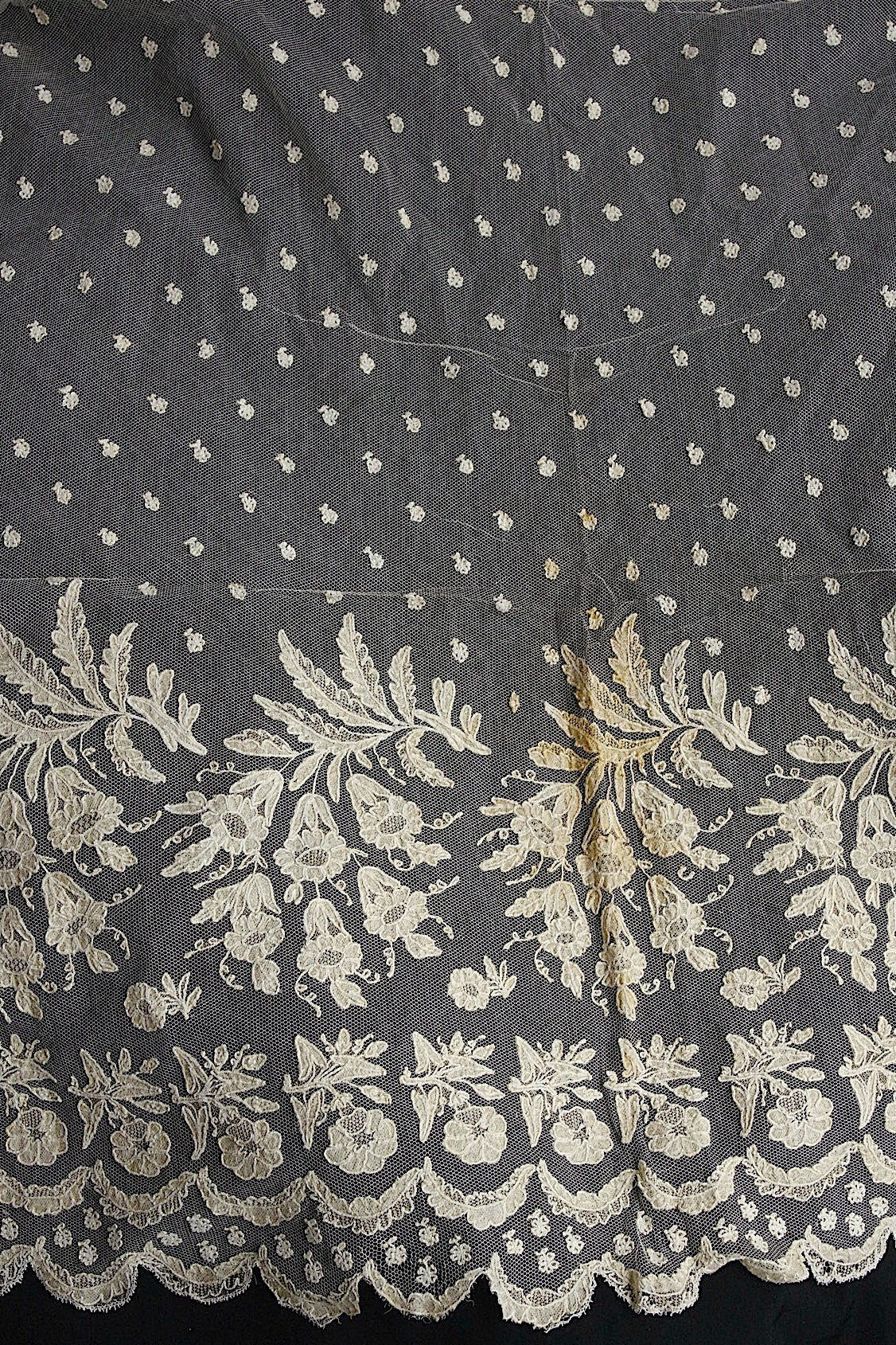 アンティークレース　dentelle ancienne 大きめベール