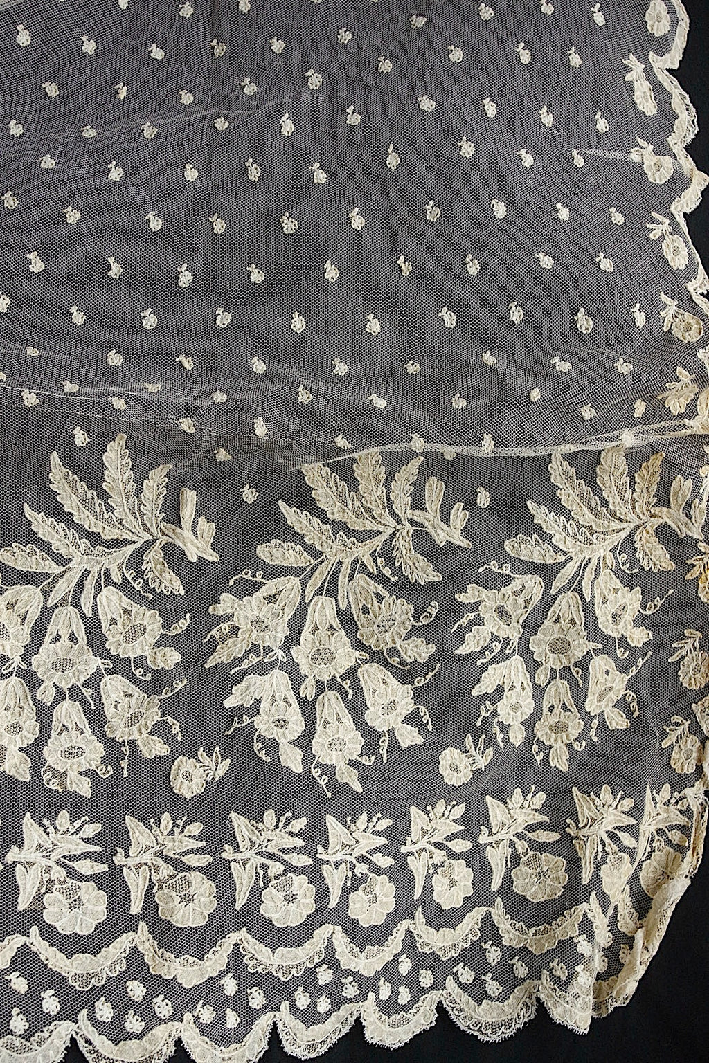 アンティークレース　dentelle ancienne 大きめベール