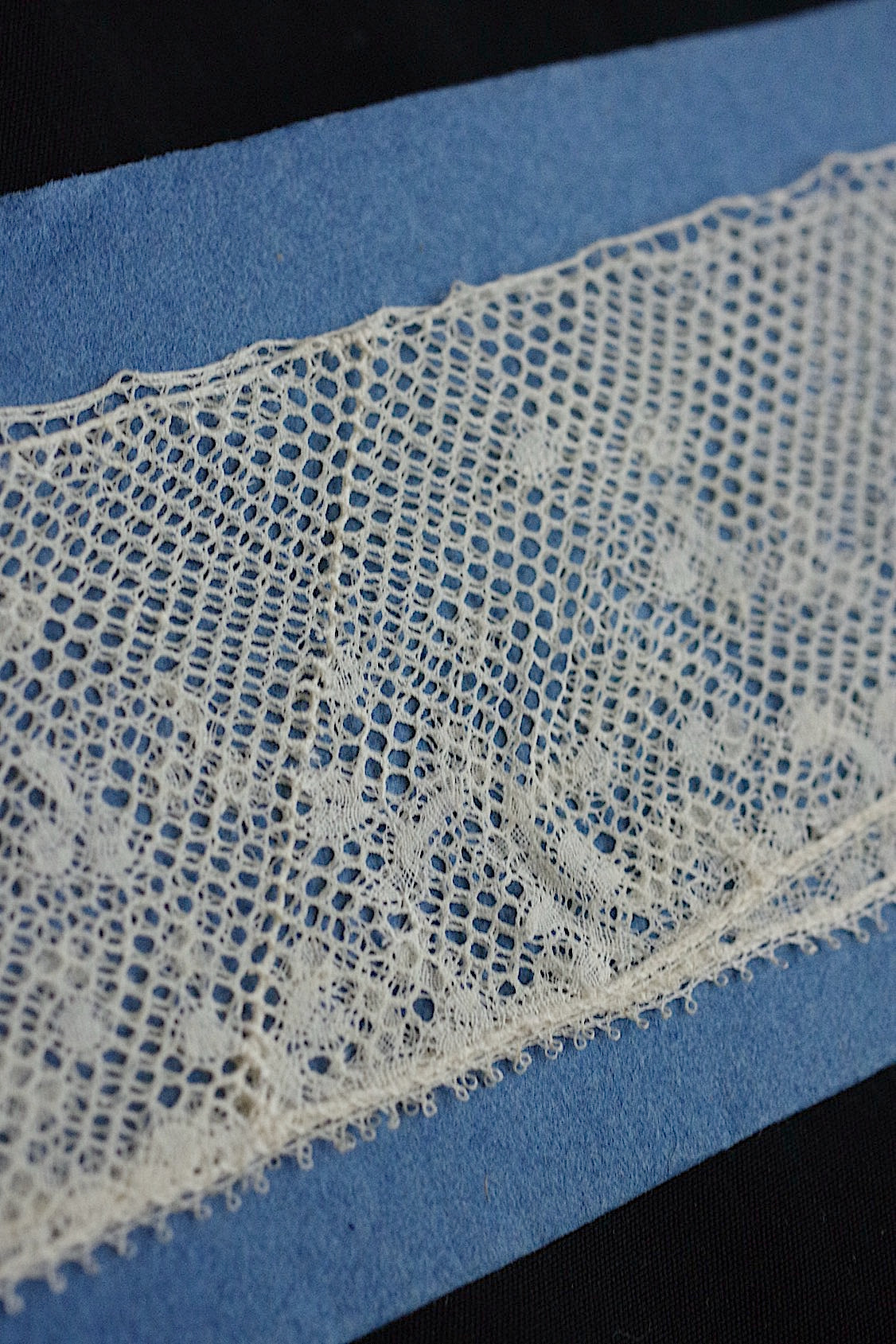 アンティークレース dentelle ancienne 2種 - .FR a l'epoque