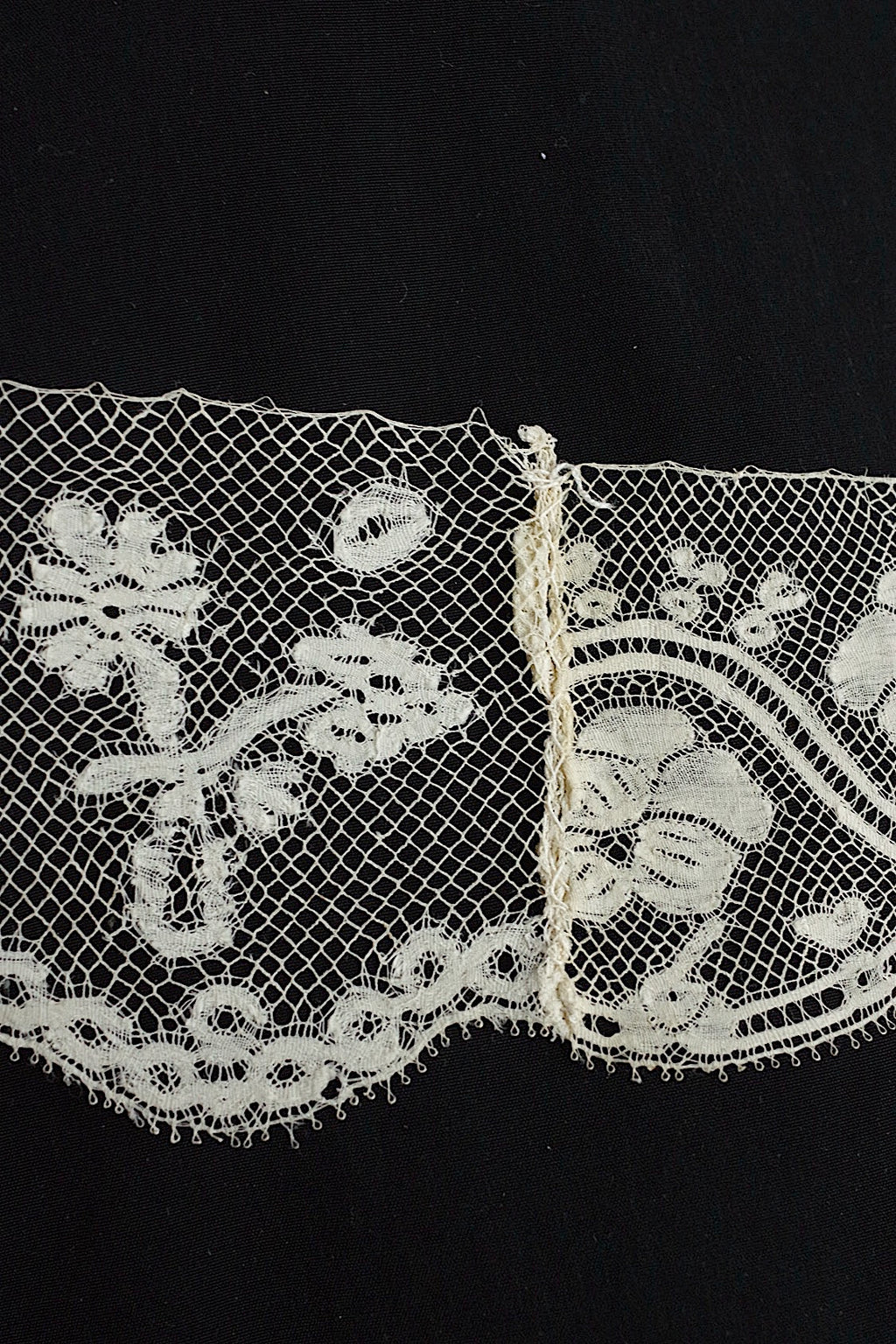 Antique lace dentelle ancienne (2 types)