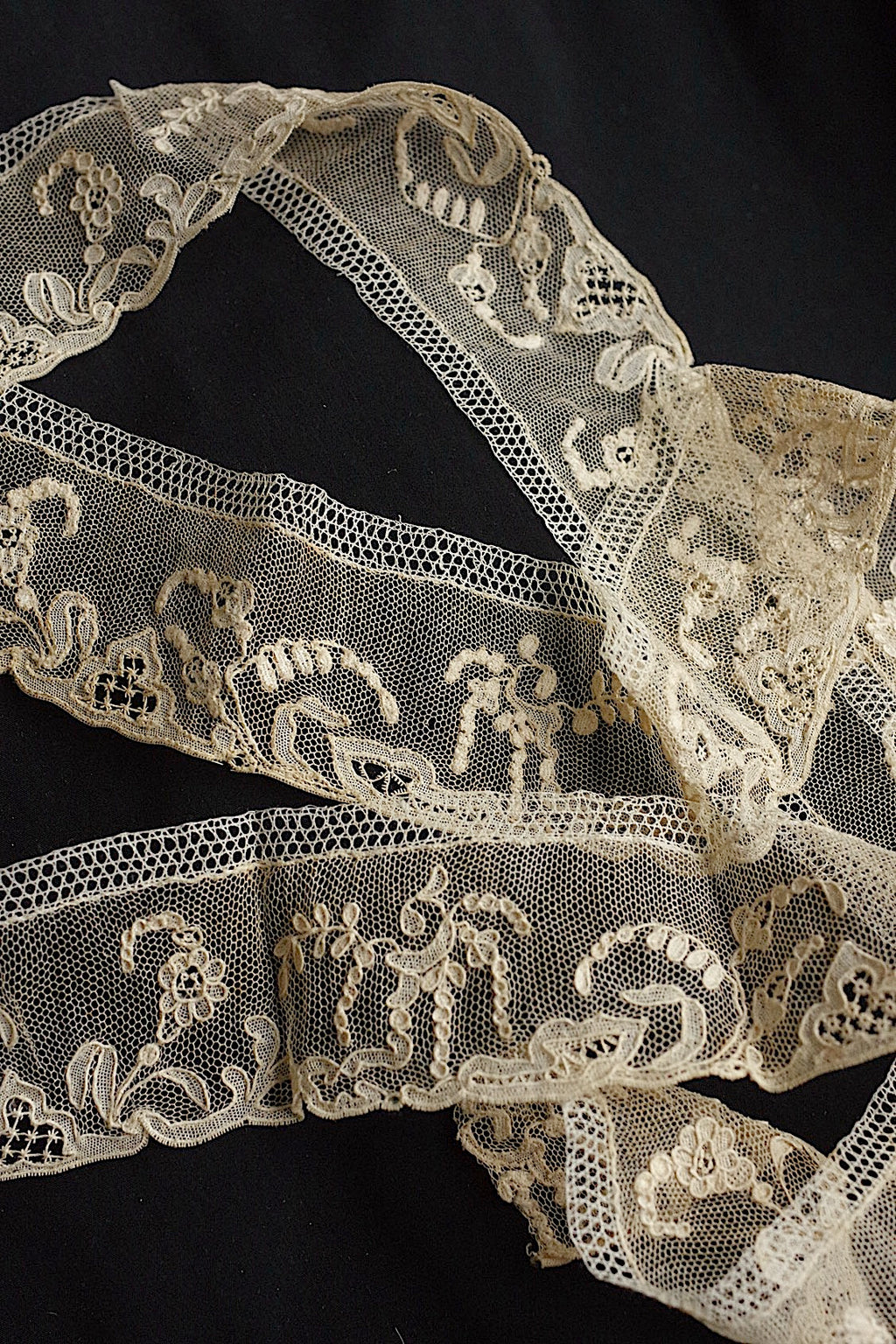 Dentelle ancienne ancienne Alençon 120cm