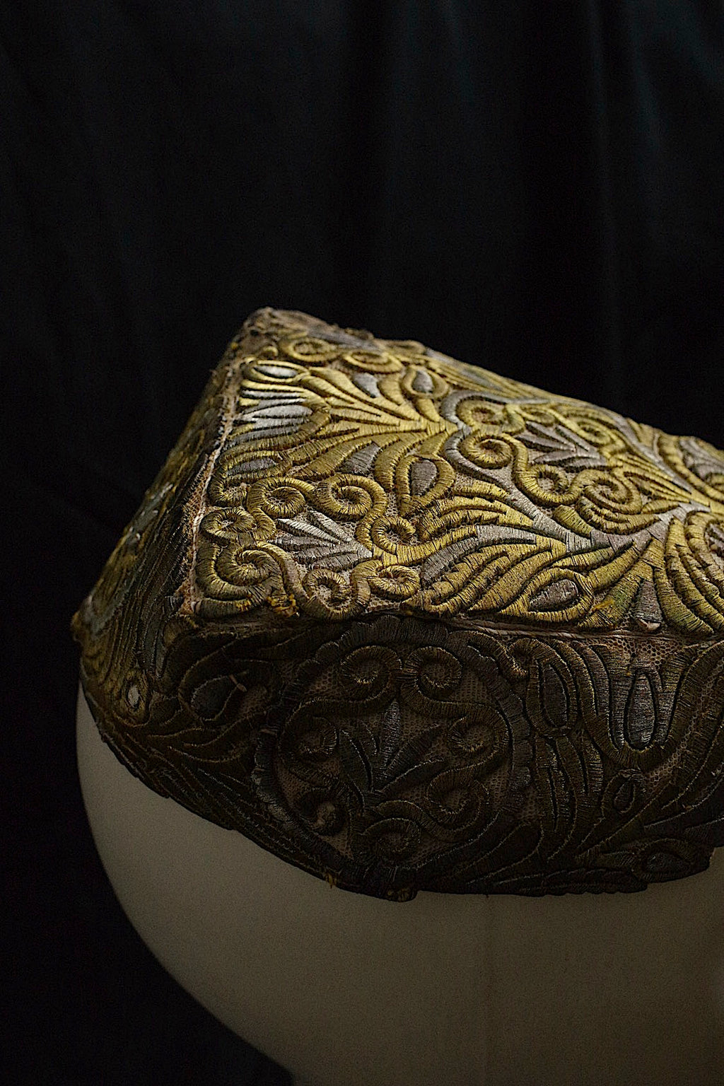 Décoration antique coiffe antique