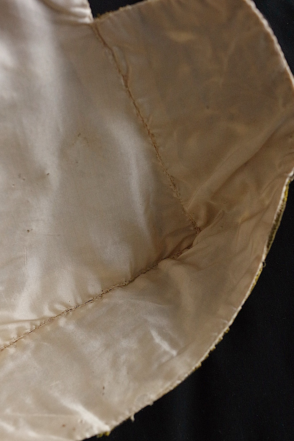 Décoration antique coiffe antique