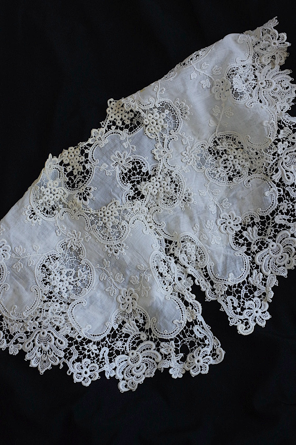 アンティークレース　dentelle ancienne 襟