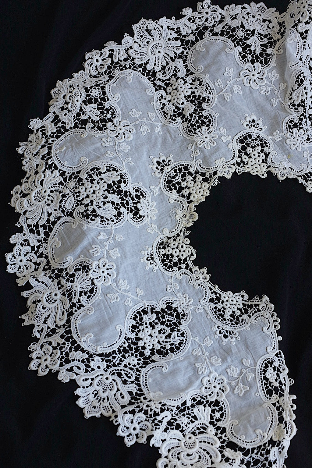 アンティークレース　dentelle ancienne 襟