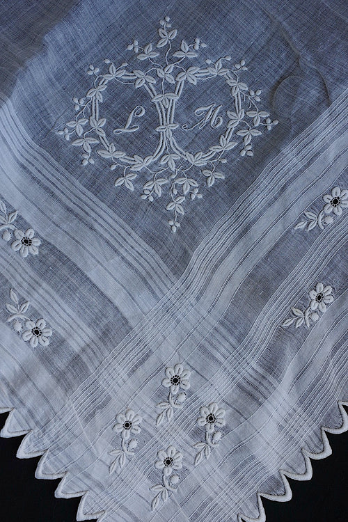 アンティークレース　mouchoir ancien 刺繍ハンカチ1