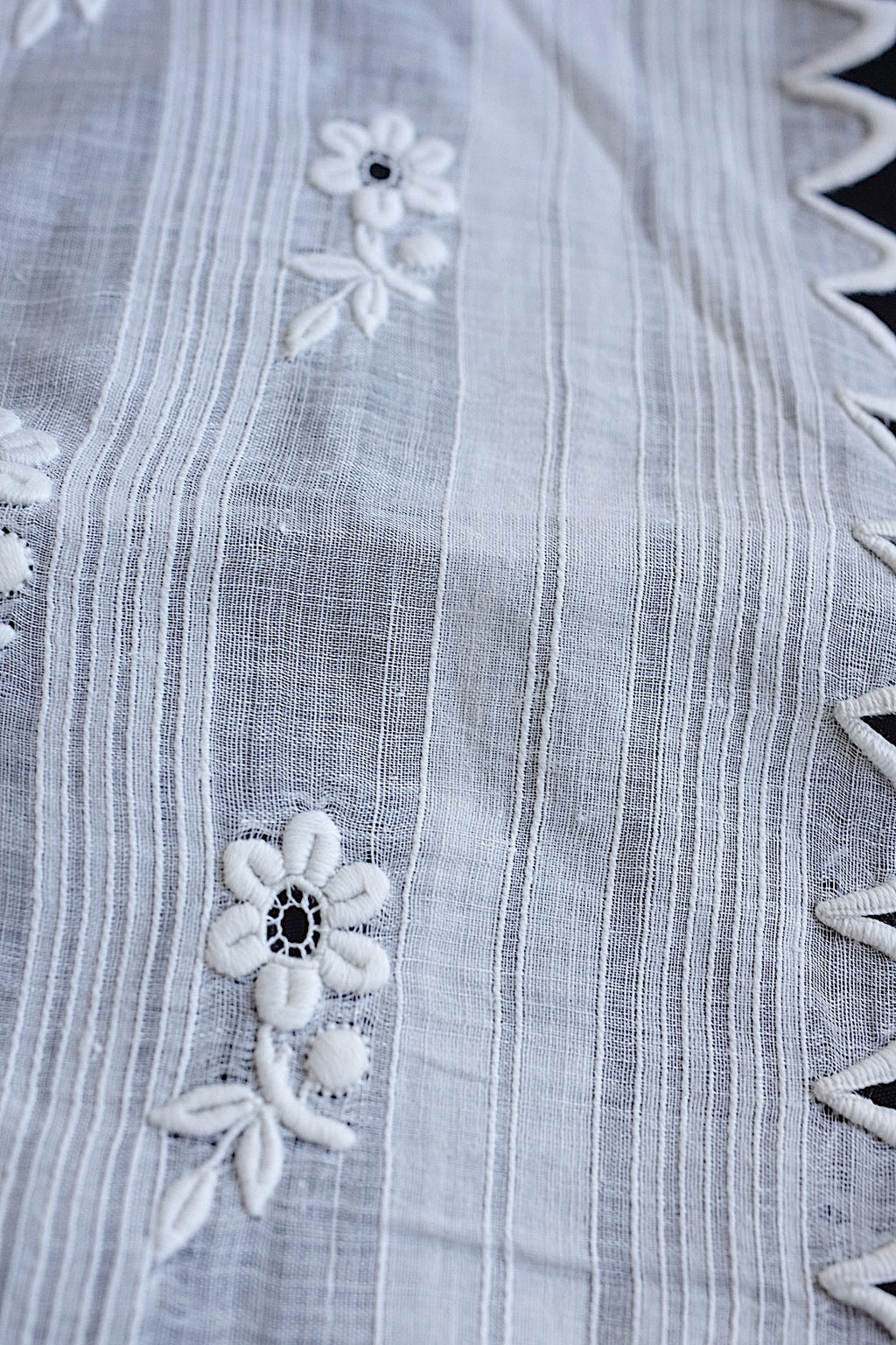 アンティークレース　mouchoir ancien 刺繍ハンカチ1