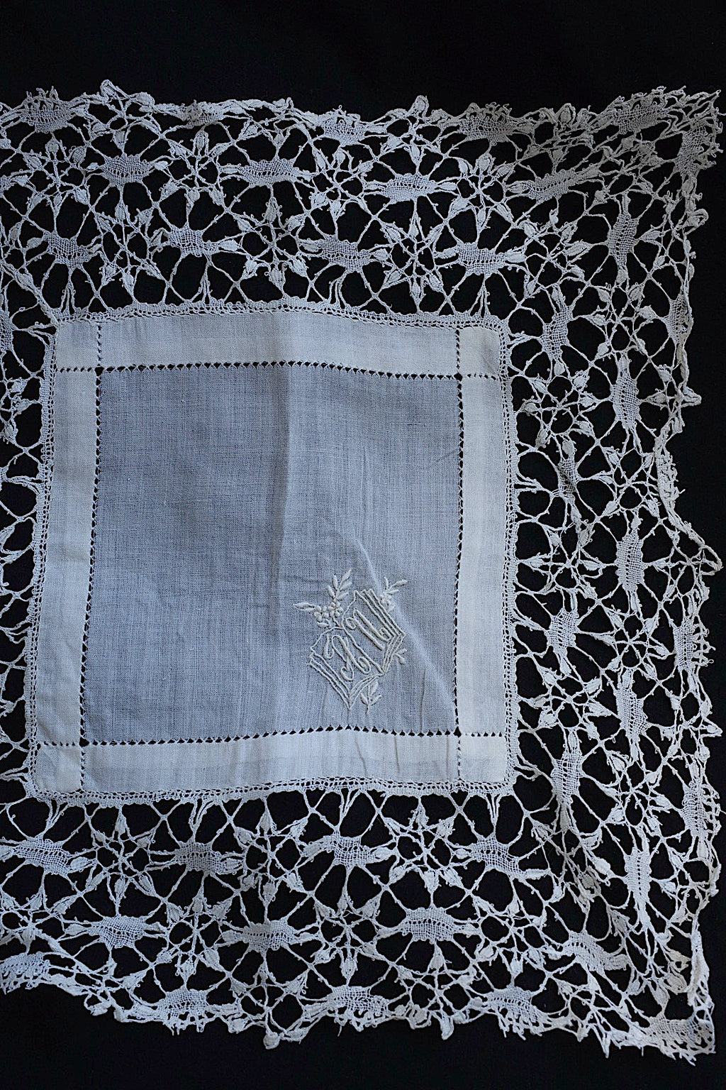 Antique lace mouchoir ancien embroidered handkerchief 6 lot