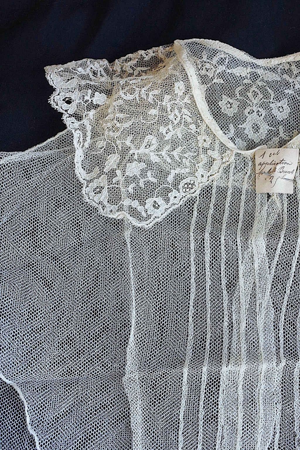 Plastron dentelle ancienne dentelle ancienne