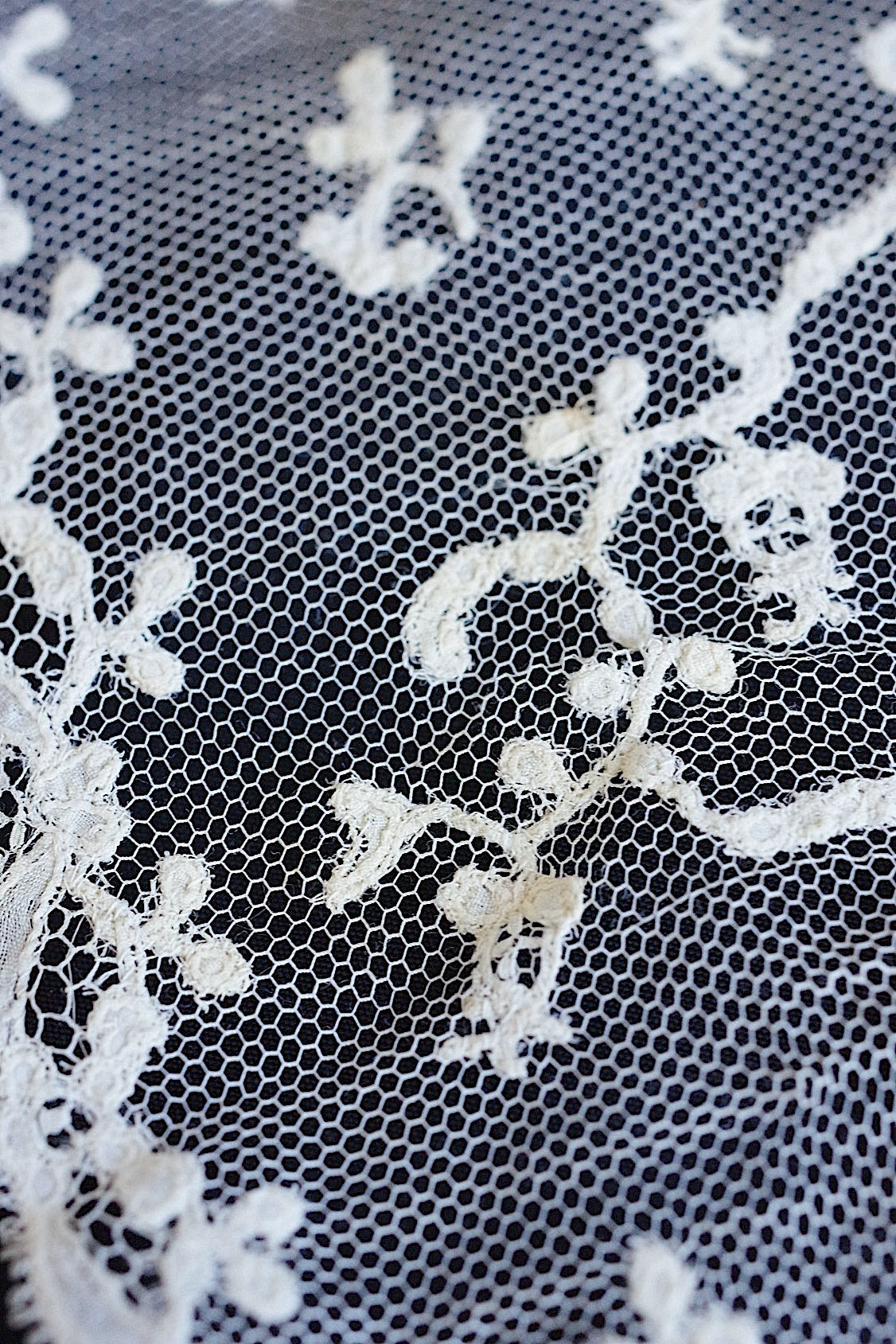 Dentelle antique, dentelle ancienne, lappet