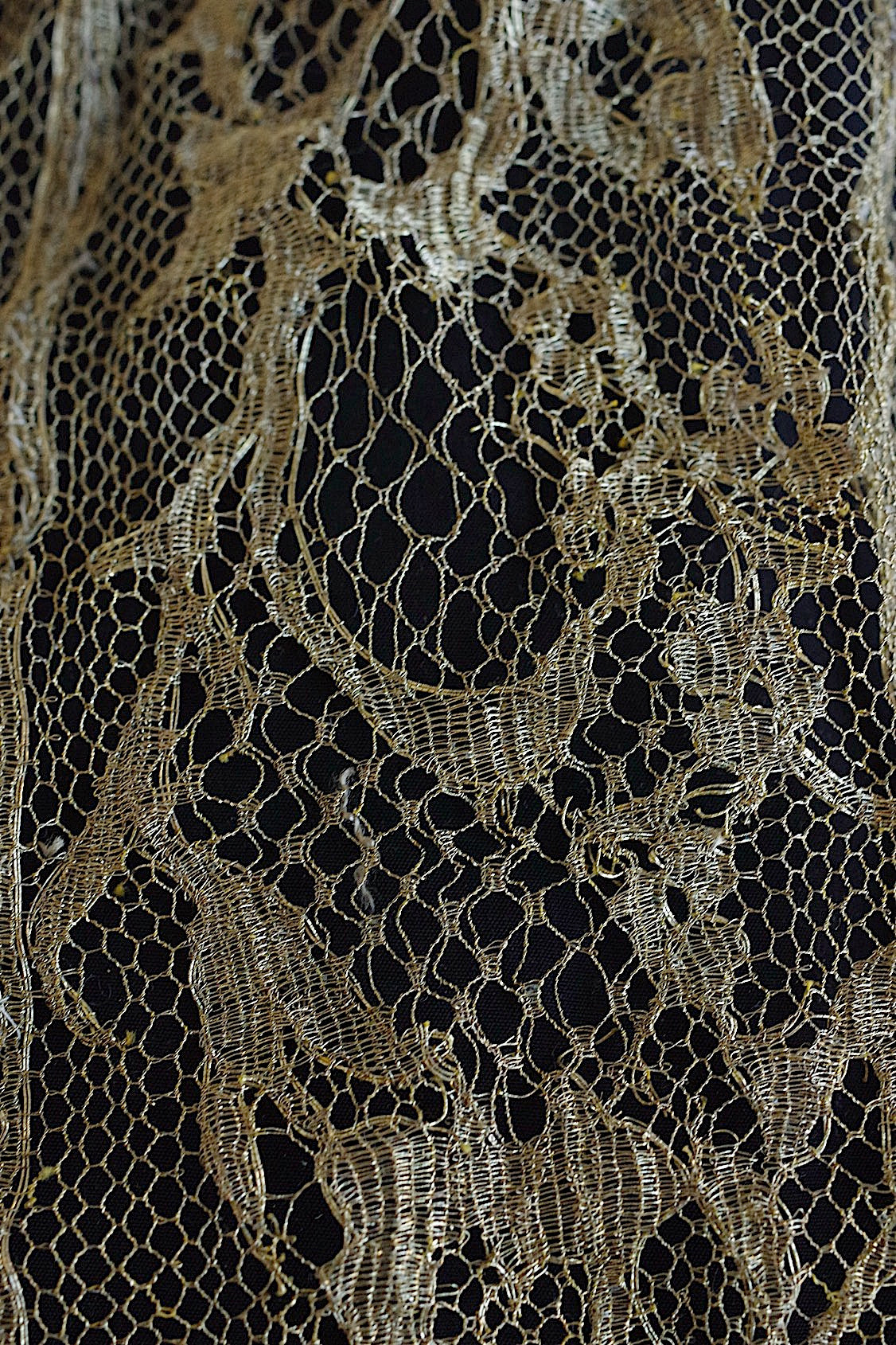 Lot de chutes de dentelle antique dentelle ancienne métal