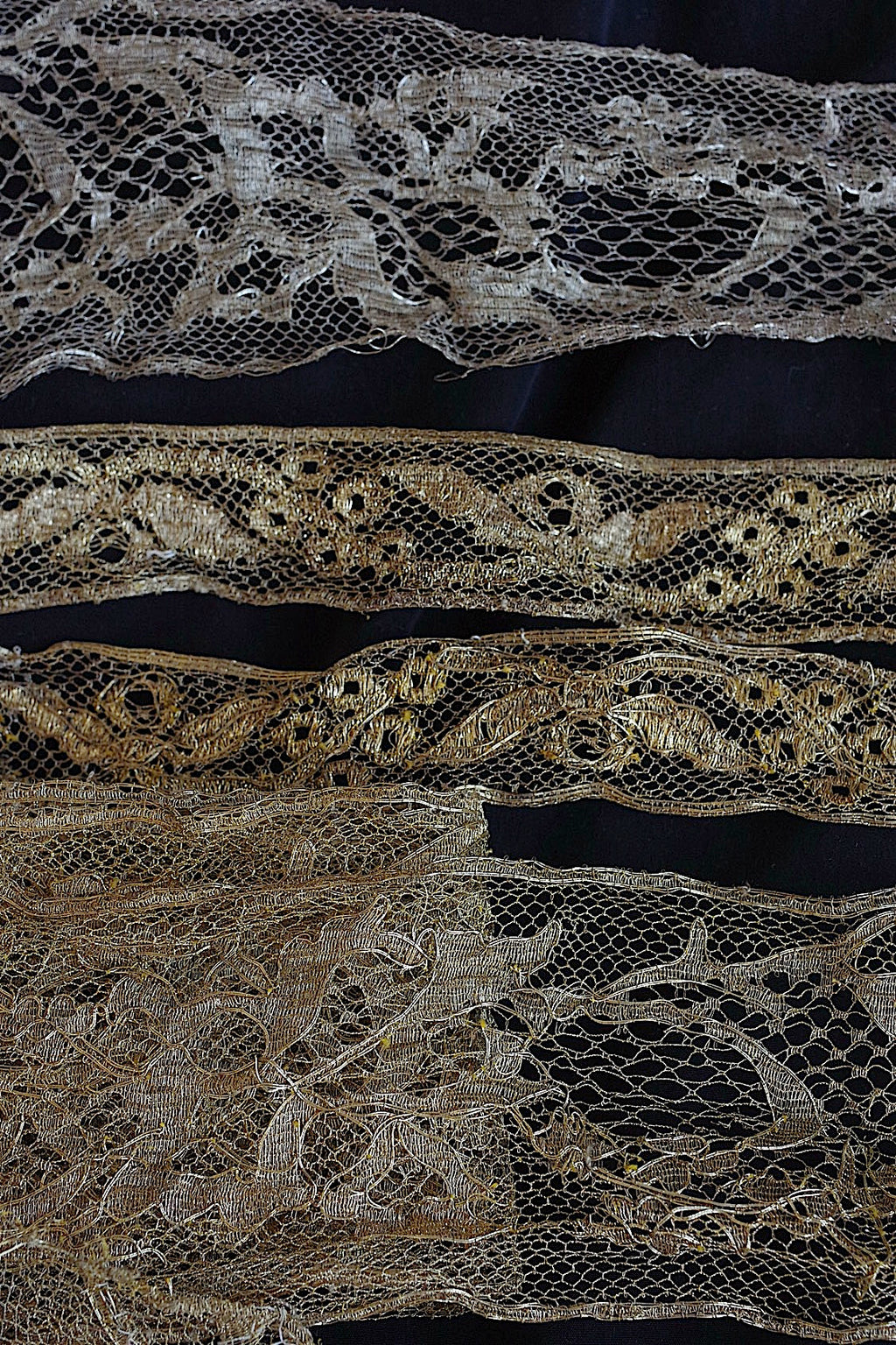 Antique lace dentelle ancienne metal lace scraps lot