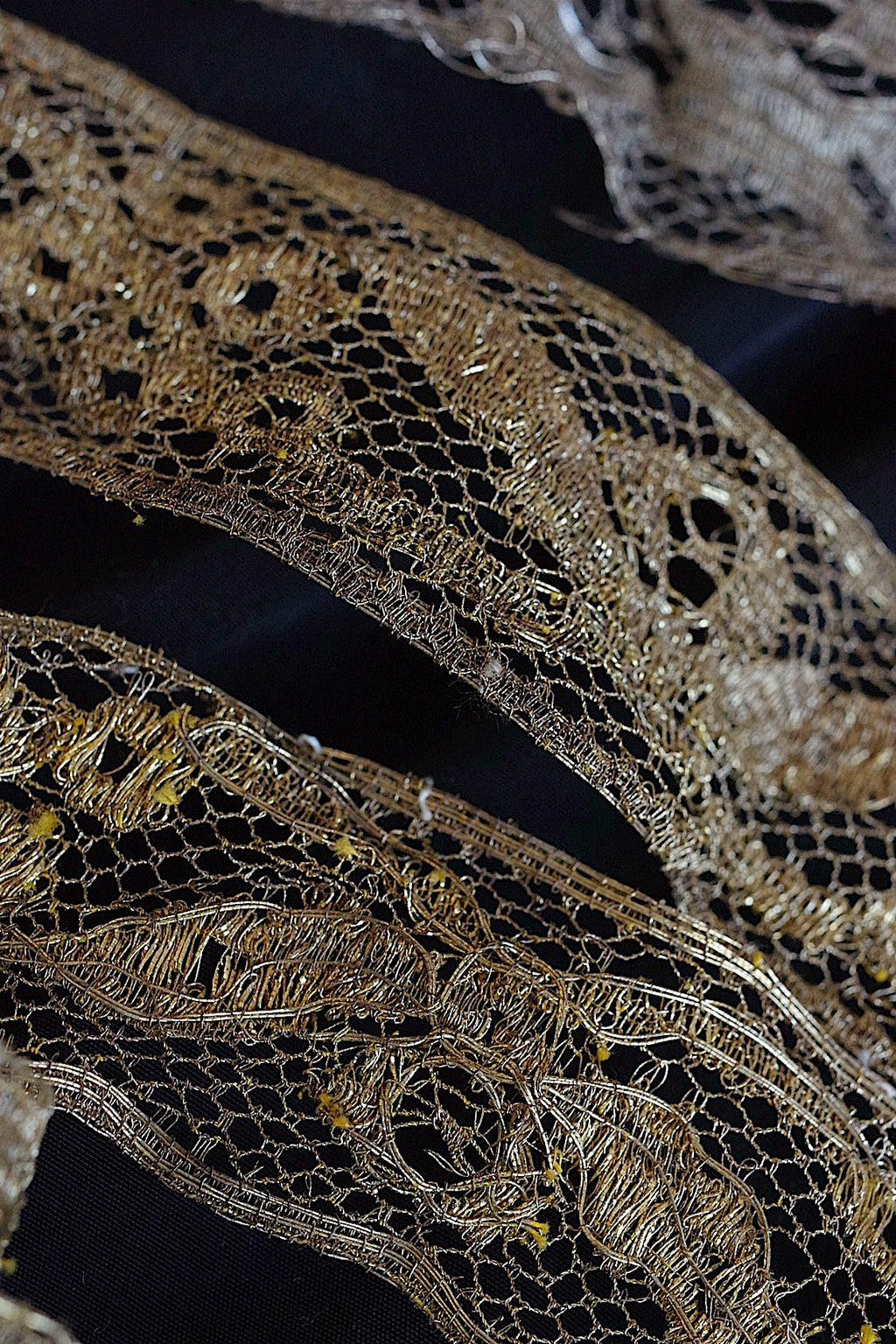 Antique lace dentelle ancienne metal lace scraps lot