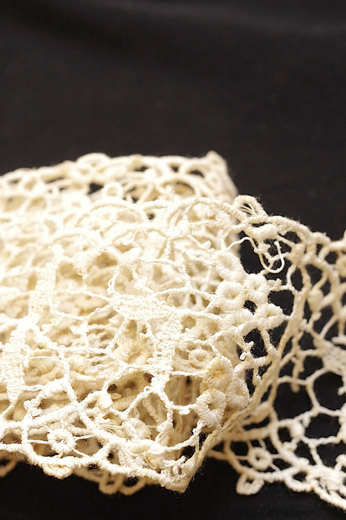 Dentelle ancienne dentelle ancienne lot 4 matière