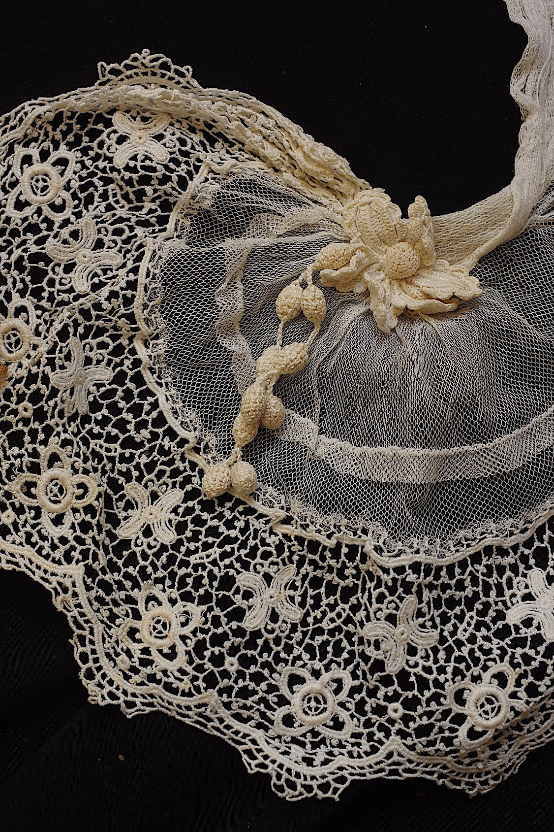 Dentelle ancienne dentelle ancienne lot 4 matière