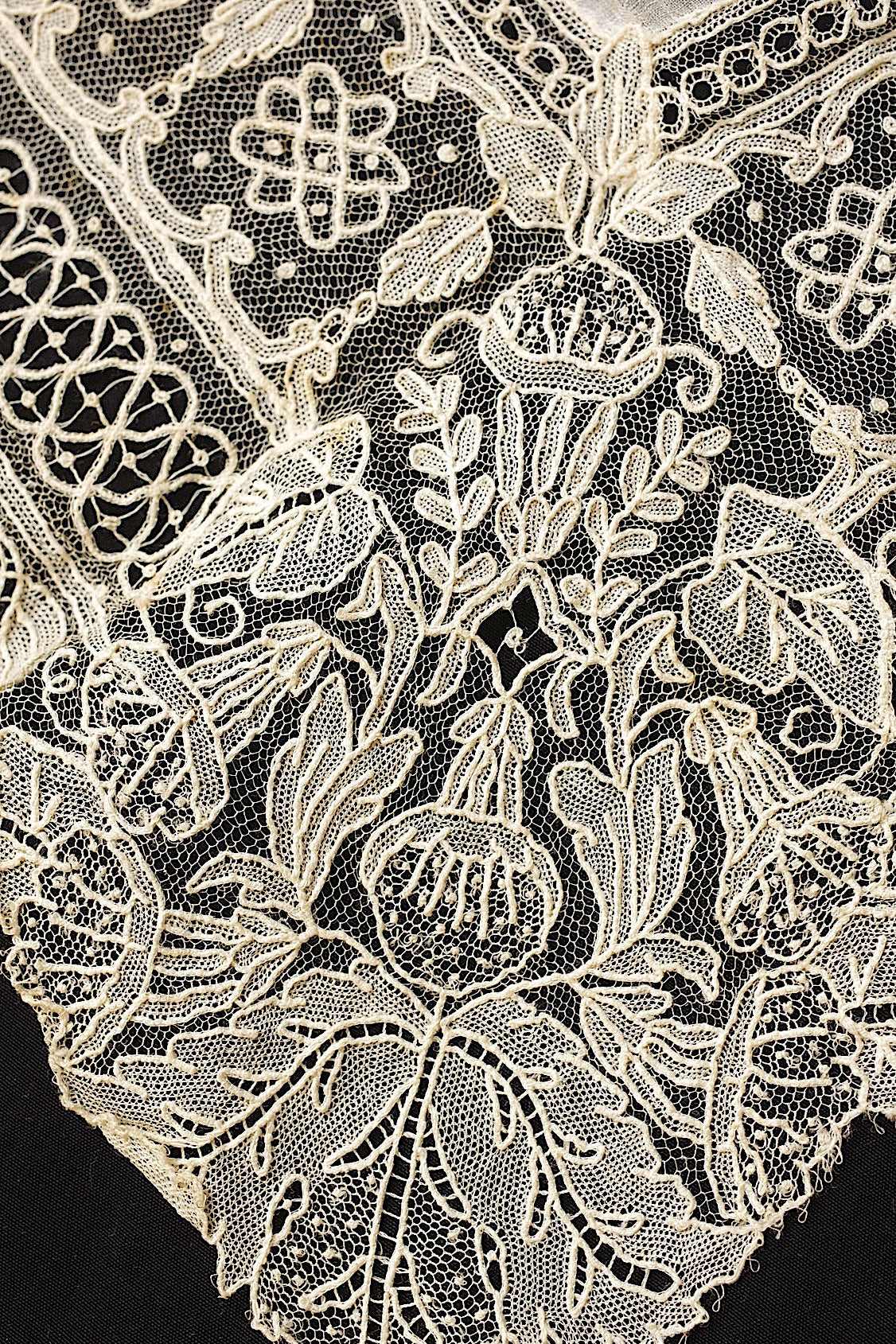 アンティークレース　dentelle ancienne　ハンカチ