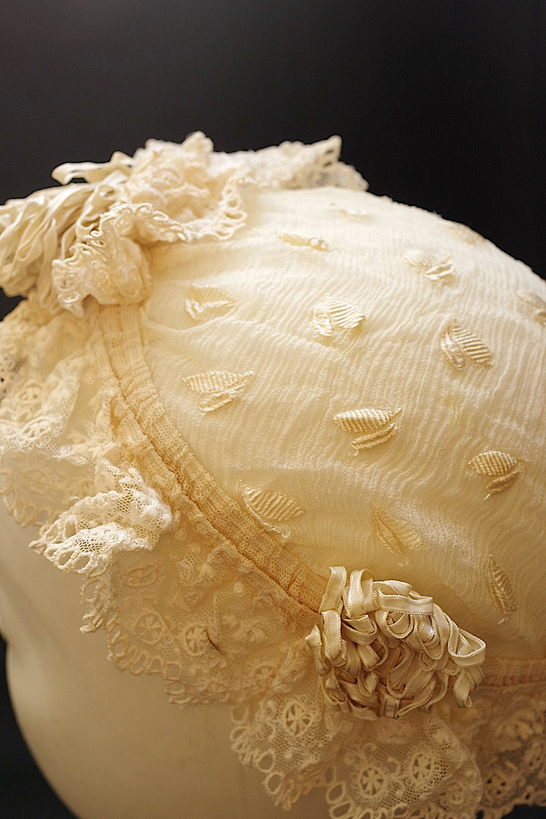 Dentelle ancienne ancienne Charlotte