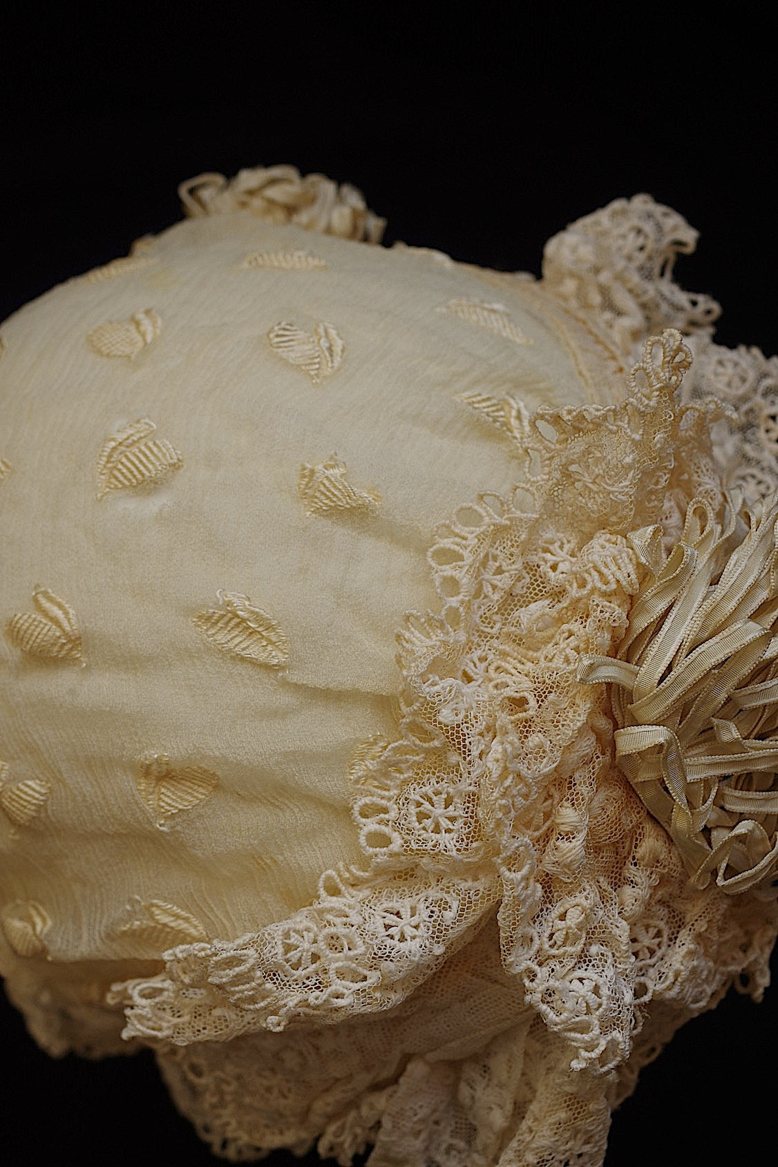 Dentelle ancienne ancienne Charlotte