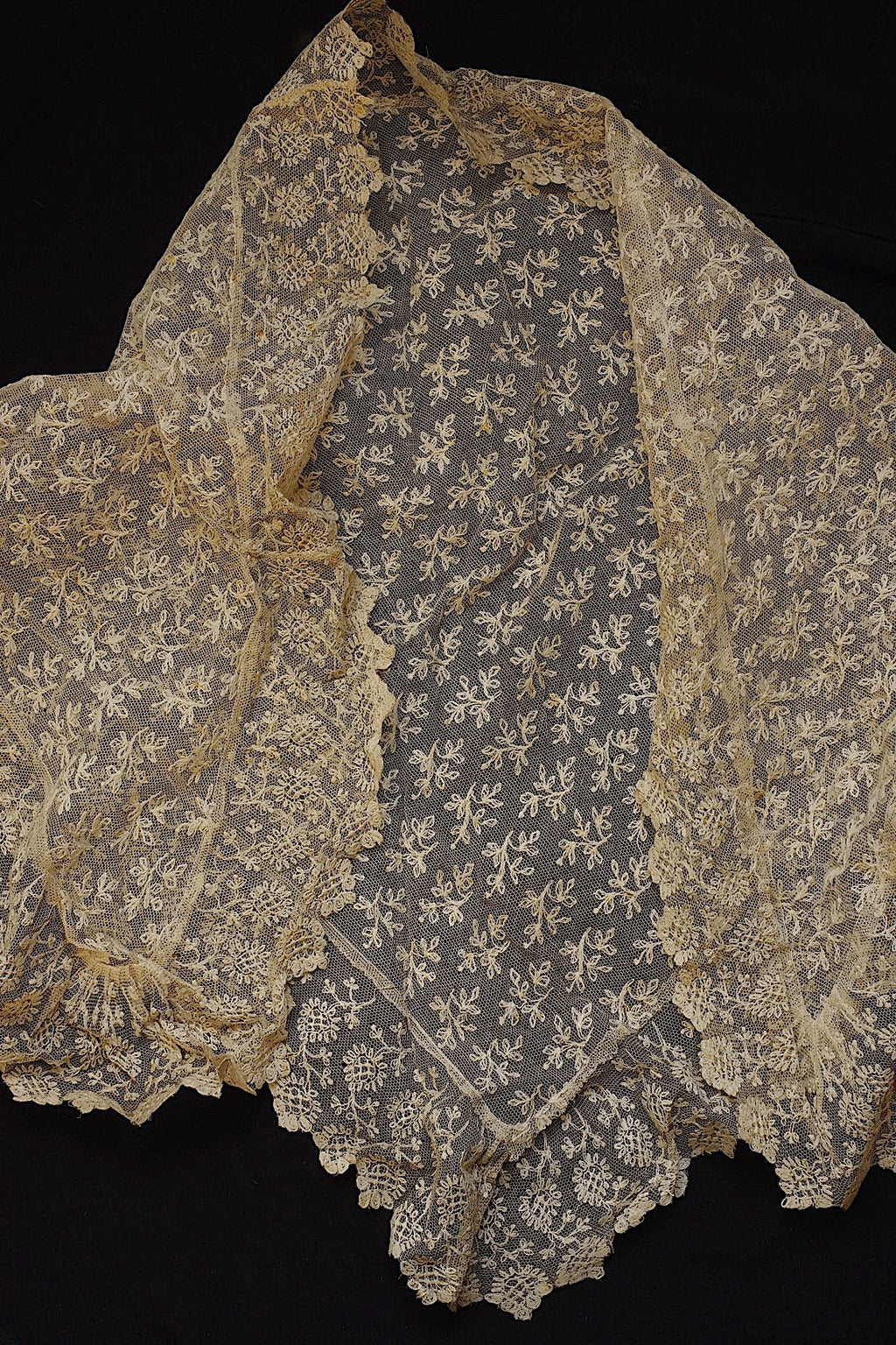 Tissu châle dentelle ancienne ancienne