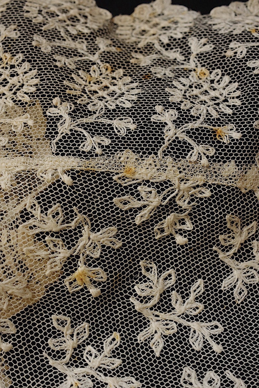 Tissu châle dentelle ancienne ancienne