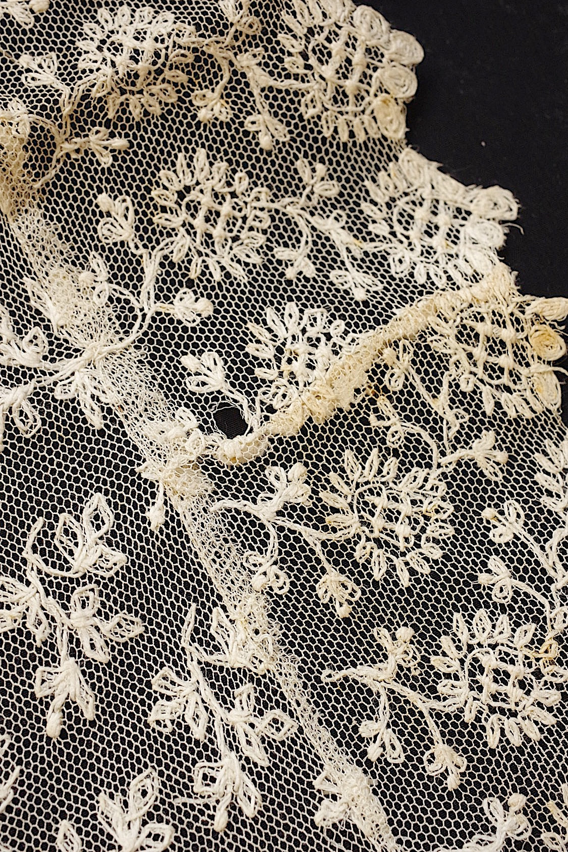 Tissu châle dentelle ancienne ancienne