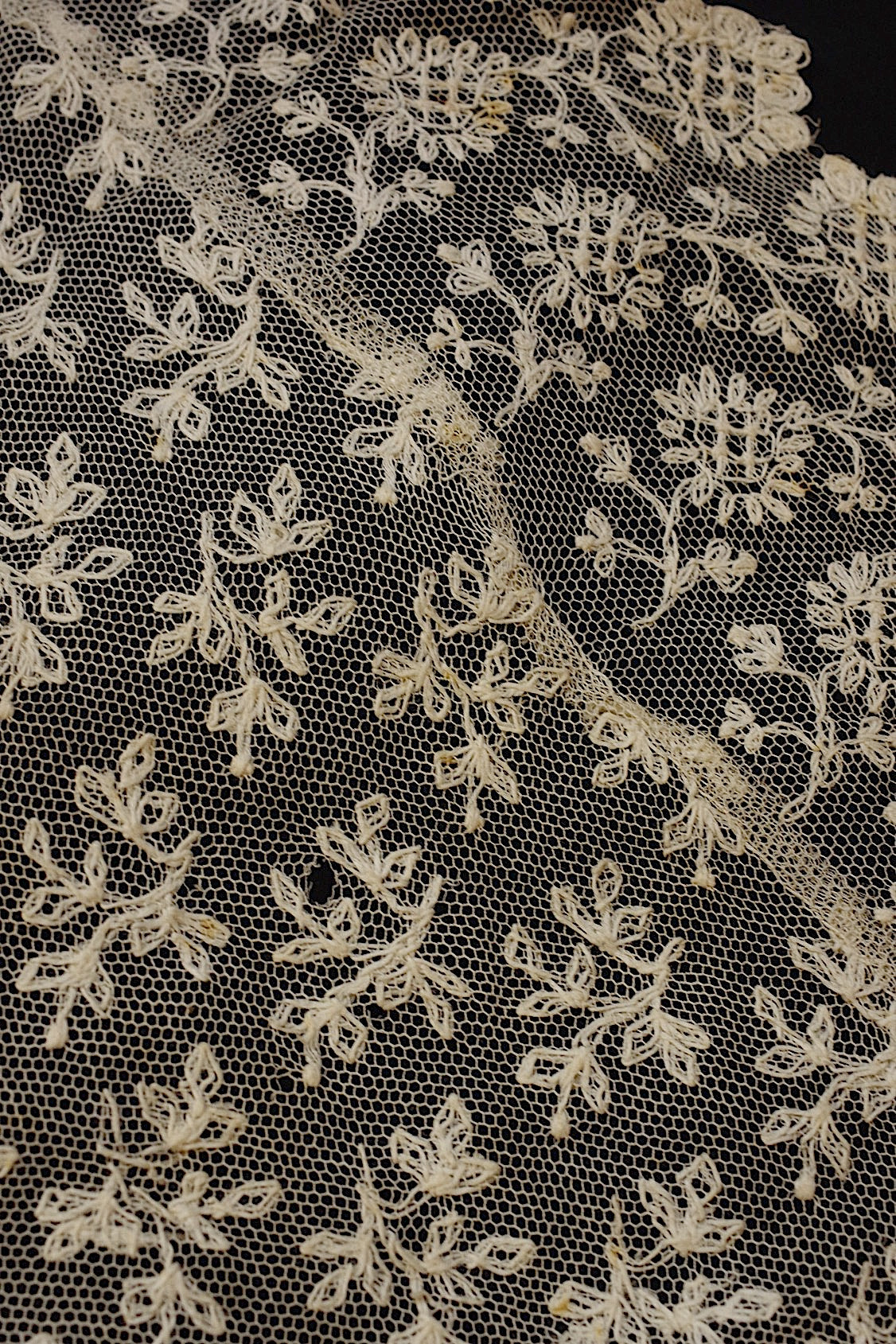 Tissu châle dentelle ancienne ancienne