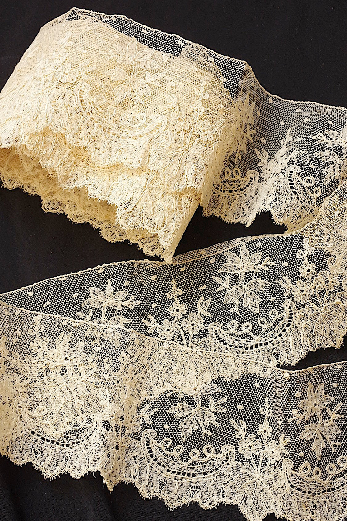 アンティークレース　dentelle ancienne　325cm