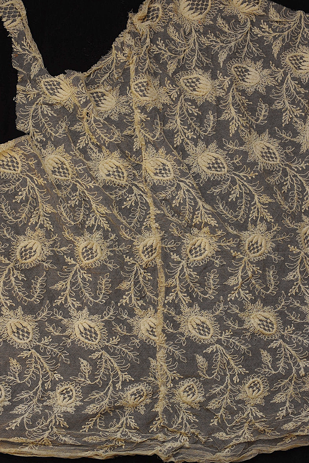 Antique lace dentelle ancienne large scraps