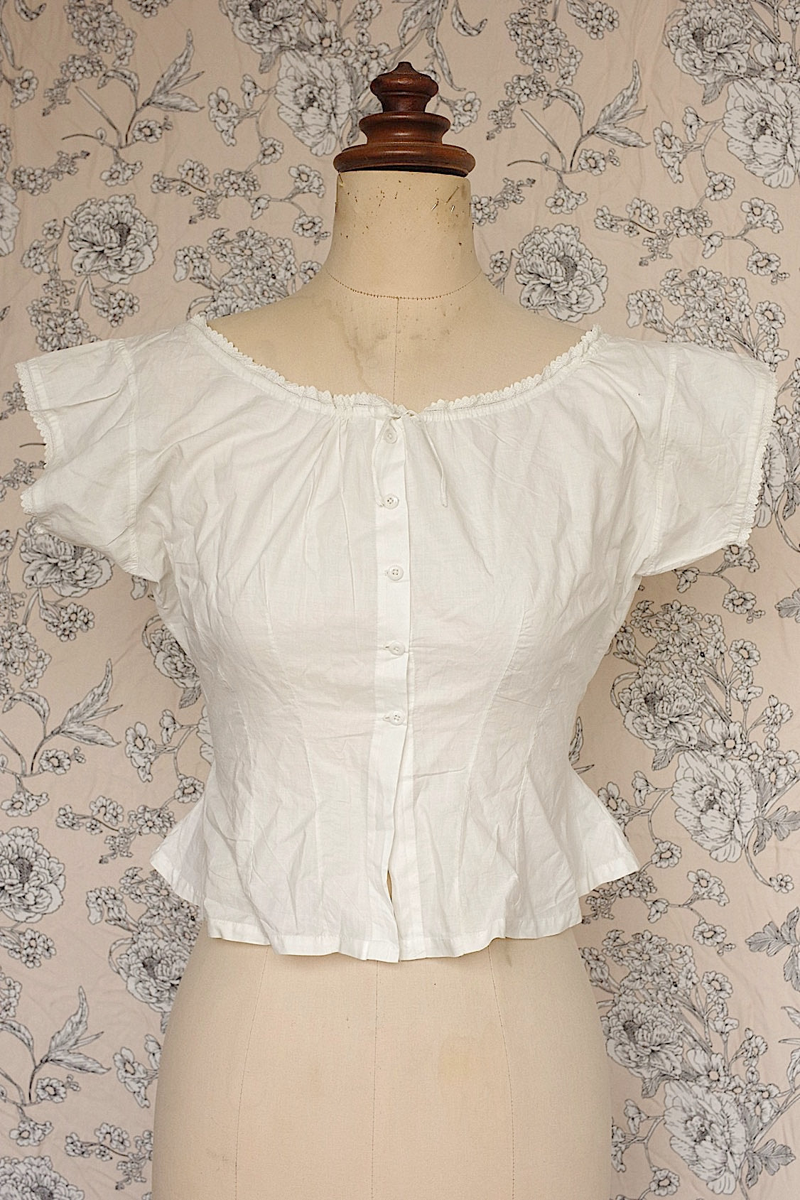 Vêtements anciens vêtement antique top1